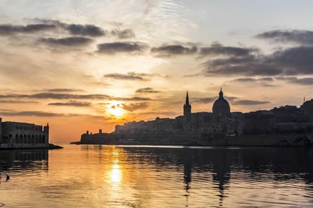 Marvellous Apartment With Valletta And Harbour Views Слима Экстерьер фото