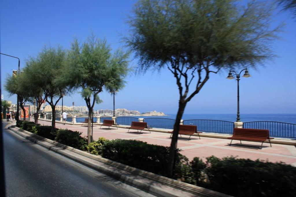 Marvellous Apartment With Valletta And Harbour Views Слима Экстерьер фото