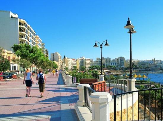 Marvellous Apartment With Valletta And Harbour Views Слима Экстерьер фото